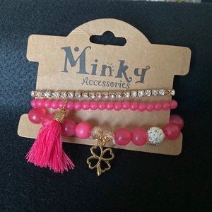 Charm Bracelets 4 Leaf Clover Shamrock Pendant Beads Rhinestones Stretch Pink